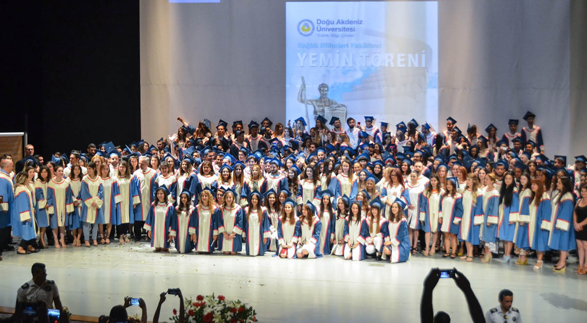 DAÜ Sağlık Bilimleri Fakültesi Mezunları Yemin Töreni