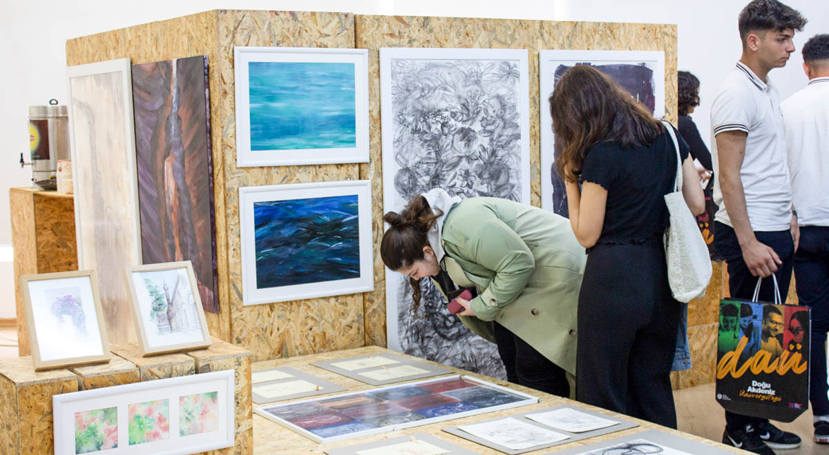 EMU Hosts An Event Titled “5 Women – 5 Architects- 5 Views, 5 Women – 5 Designers- 1 Exhibition”