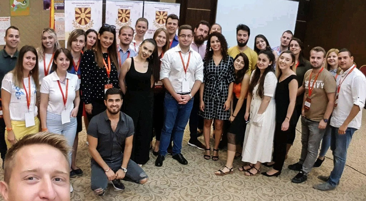 DAÜ’lü Akademisyenden Makedonya’da Genç Liderlere Eğitim